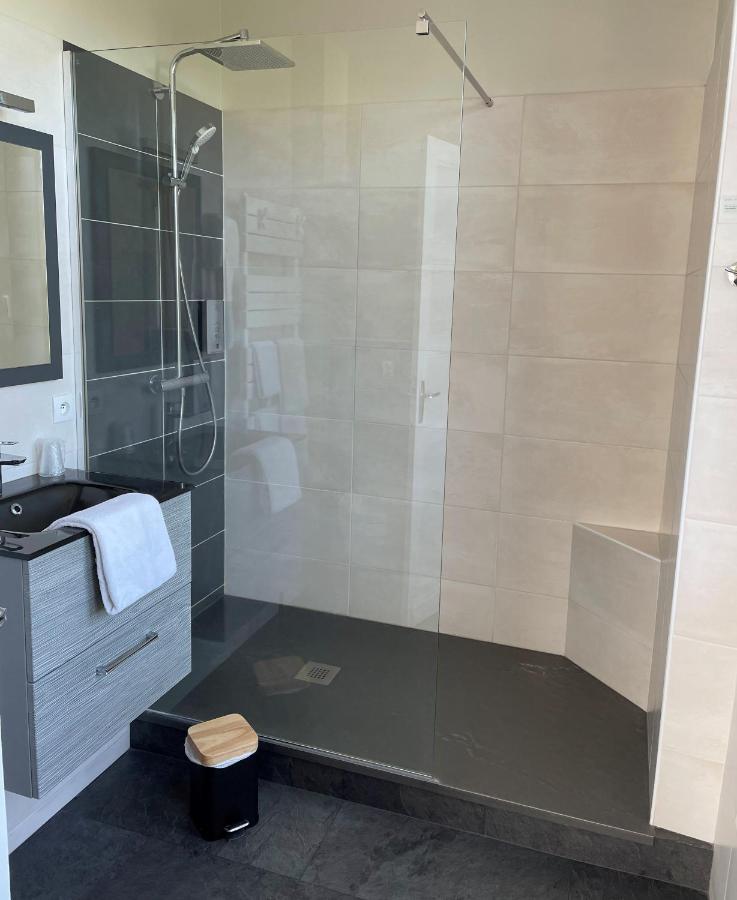 Logis Hotel Le Saint Florent Mont-près-Chambord Екстериор снимка