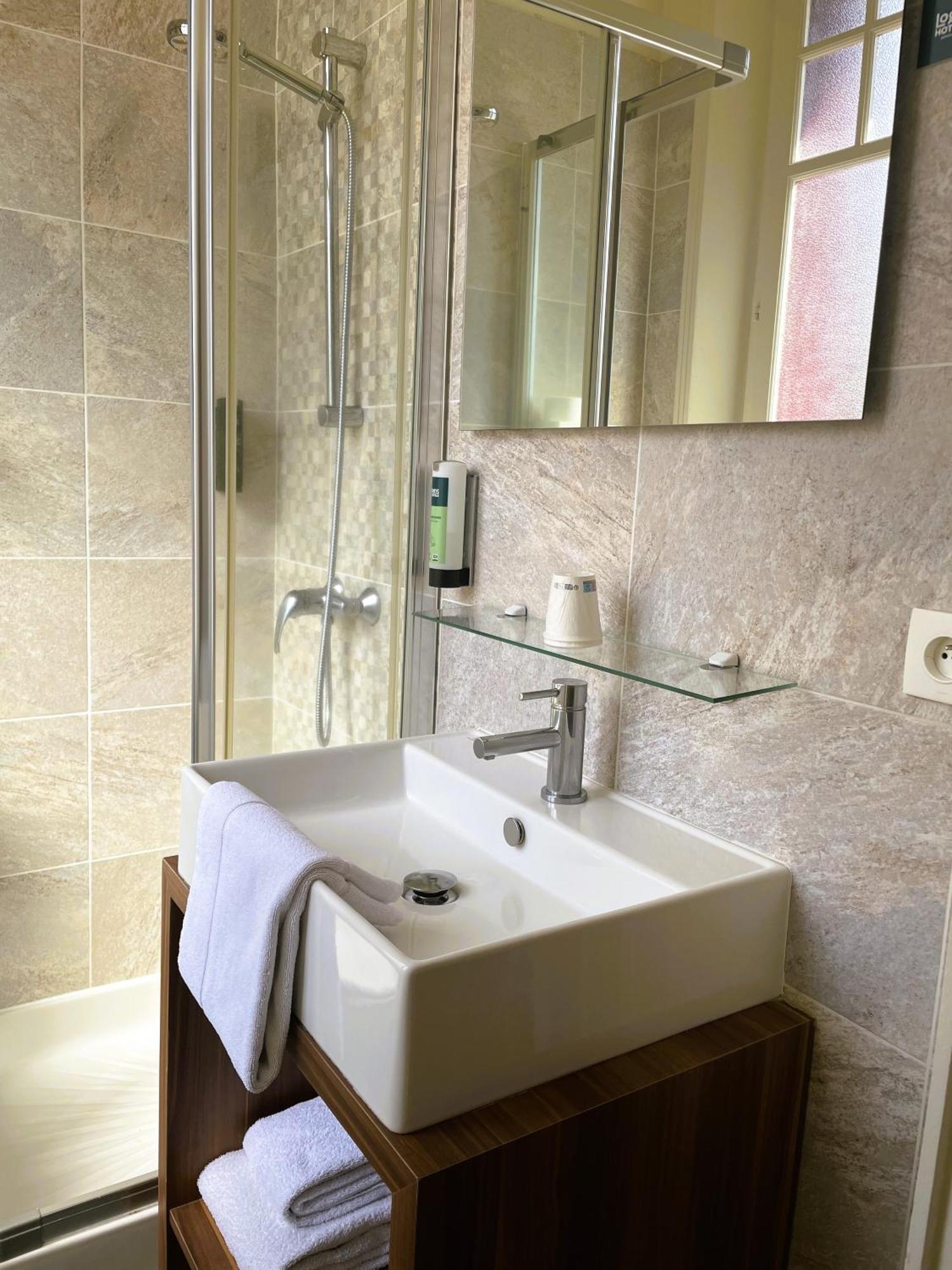 Logis Hotel Le Saint Florent Mont-près-Chambord Екстериор снимка